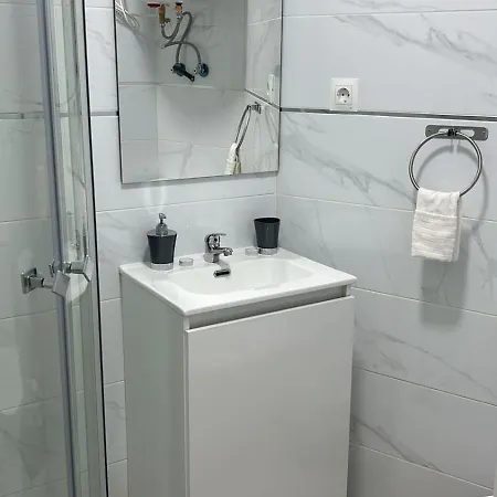 Habitacion Doble O Compartida Con Bano Privado En El Centro De Madrid Exterior photo