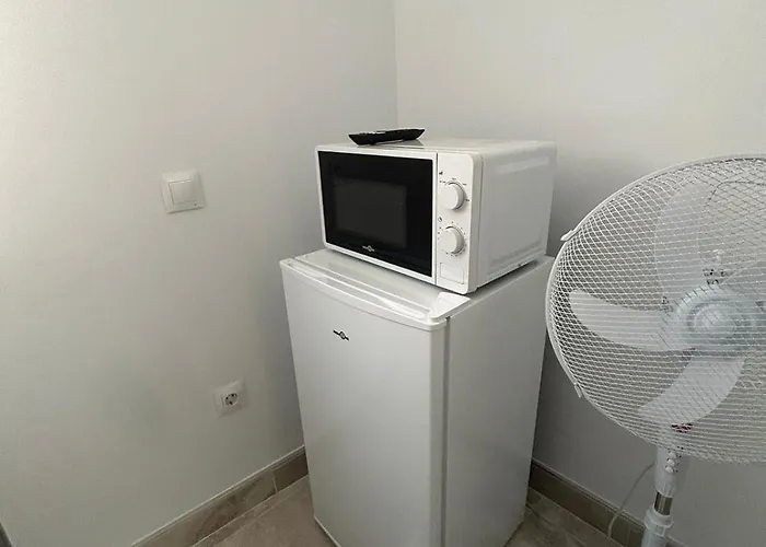 Habitacion Doble O Compartida Con Bano Privado En El Centro De Madrid